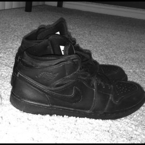 Air Jordan 1 Retro All Black